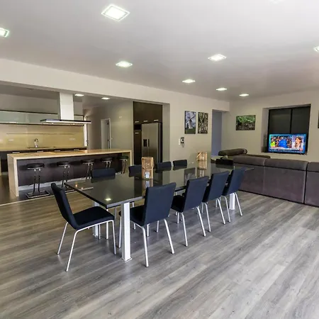 Luxury In Ribeira Grande